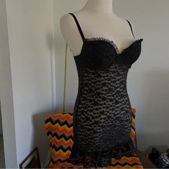 Victoria's Secret The Lacie Hearts Lace Coquette Baby Doll Slip Chemise