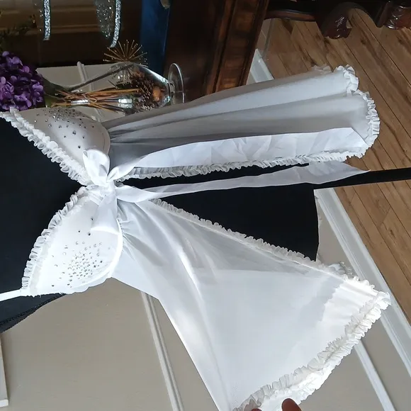 Victoria's Secret White Embellished Babydoll Nightie. Size 36C