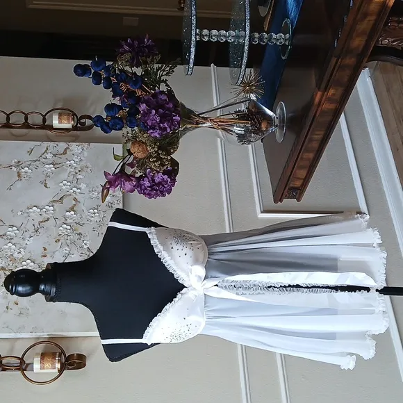 Victoria's Secret White Embellished Babydoll Nightie. Size 36C