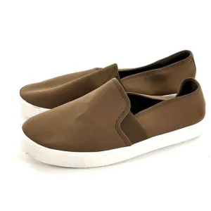 Vince Blair Slip On Sneaker 9.5 NWOT Deep Olive Tan Brown Comfort Womens