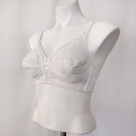 Vintage 1980s White Lace Wire Free Bullet Bra NEW