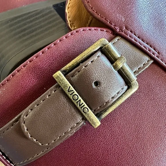 Vionic Millie Burgundy Leather Ankle Boot With Buckle Like New Condition Sz 9.5