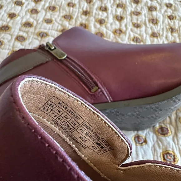 Vionic Millie Burgundy Leather Ankle Boot With Buckle Like New Condition Sz 9.5