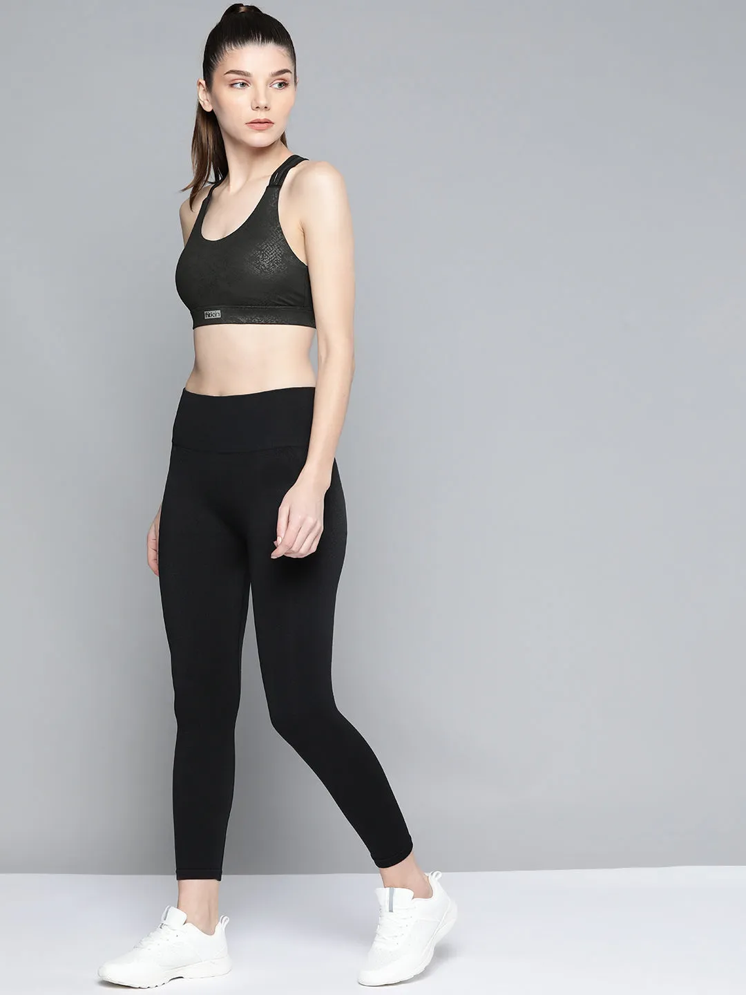 Women's Black Self Design Bra Lightly Padded