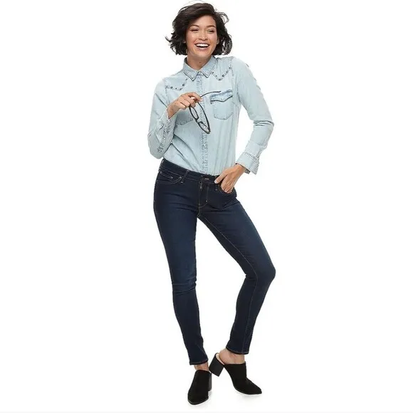 Women's Levi's 711 Skinny Jeans Size 30x 28  (10S)