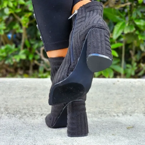 Women's Pointed Toe Zipper Chunky Heel Ankle Boots