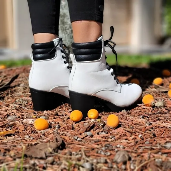 Women's White Chunky Block High Heel Ankle Booties