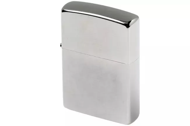 Zippo Classic Brushed Chrome Lighter
